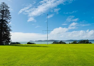 Learning-trip en Nouvelle-Zélande : Site du traité de Waitangi donnant sur Bay of Islands,
