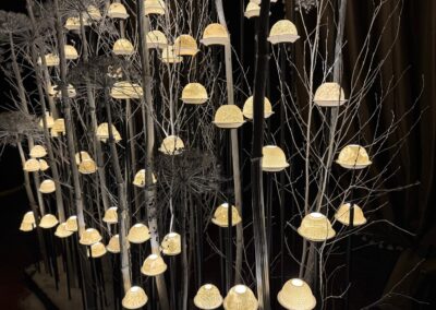 Soirée costumée à Chenonceau : Partition de lithophanies de la maison de porcelaine Bernardaud. Edition Grand Nord au château de Chenonceau (Jean-François Bouchet - MOF).