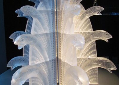 Voyage entre amis en Alsace : fontaines publiques « Les poissons rares » (René Lalique - Wingen-Sur-Moder)