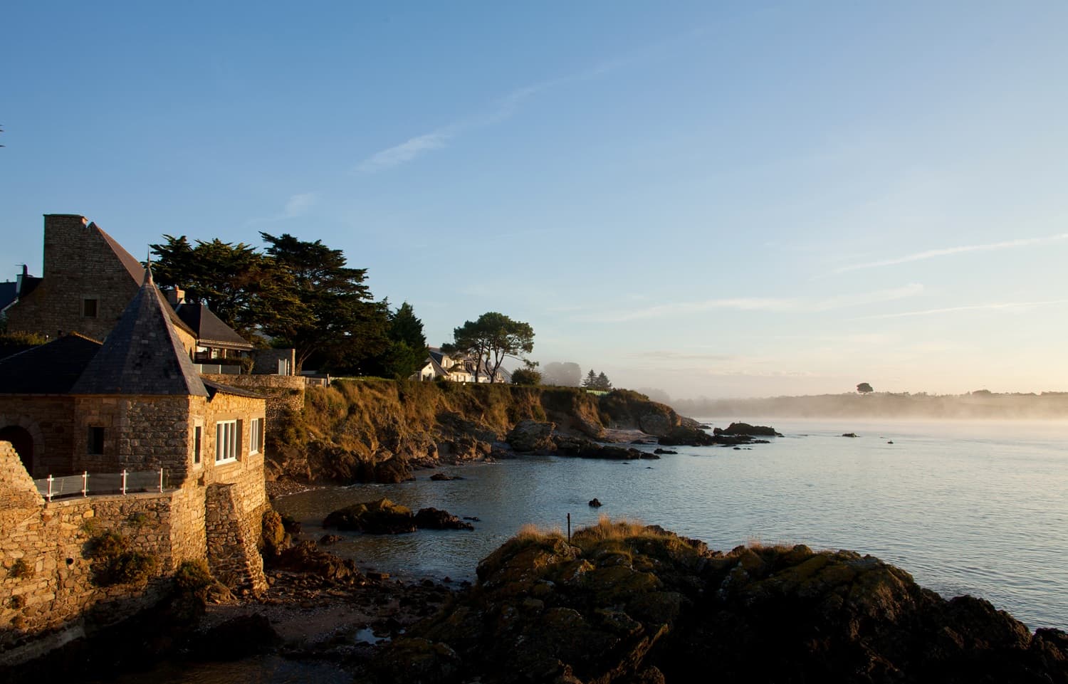 Week-end gastronomique en Bretagne : vue sur une partie du Domaine de Rochevilaine (Relais et Châteaux – Billiers).